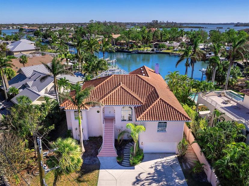 Picture of 508 Siesta Drive, Sarasota FL 34242
