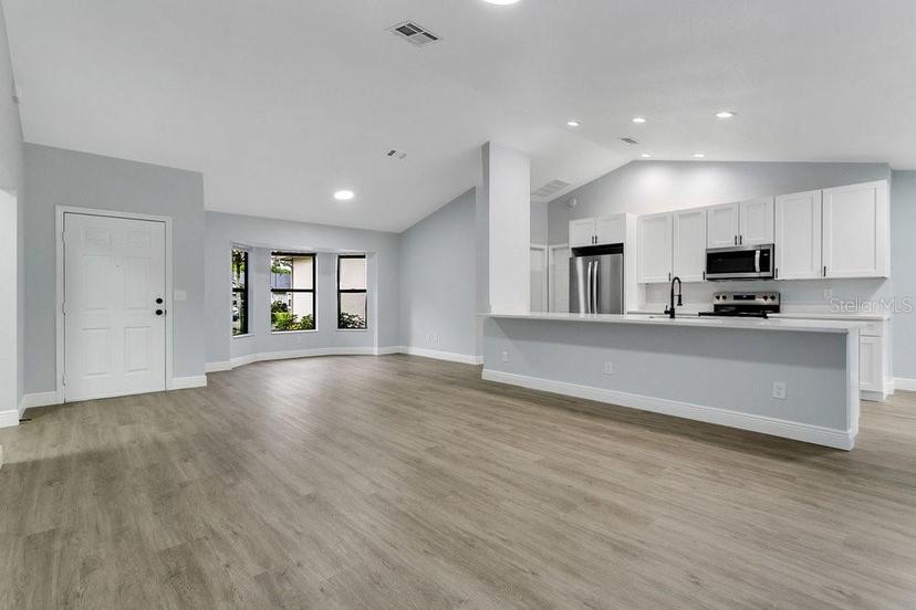 Picture of 1010 Cox Court, Oviedo FL 32765