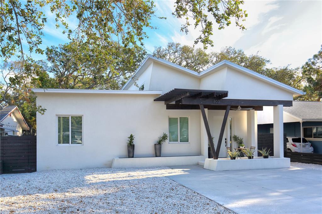 Picture of 803 E 11Th Avenue, New Smyrna Beach, FL 32169