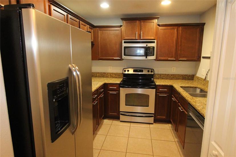 Picture of 37715 Aaralyn Road, Zephyrhills FL 33542