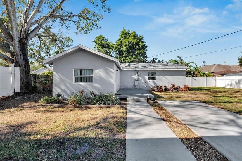 Picture of 4978 71St Street N, St Petersburg FL 33709