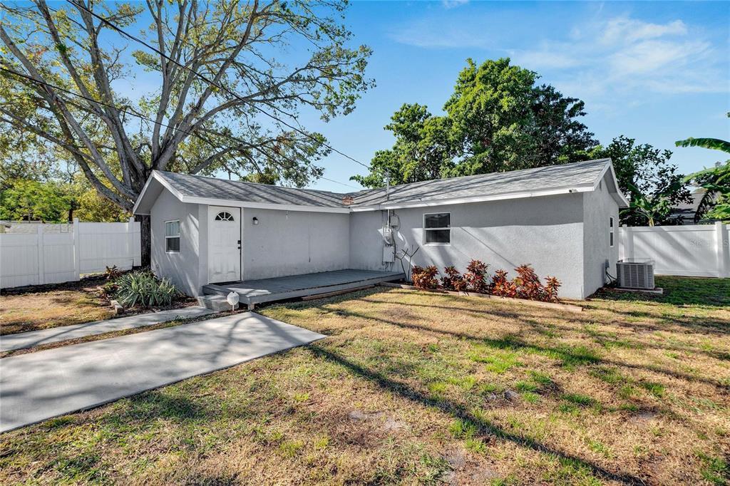 Picture of 4978 71St Street N, St Petersburg, FL 33709