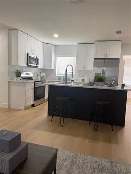 Picture of 5700 38Th Avenue N, St Petersburg, FL 33710