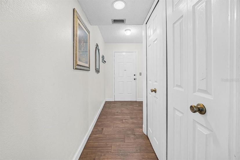 Picture of 721 83Rd Avenue N Unit 102, St Petersburg FL 33702