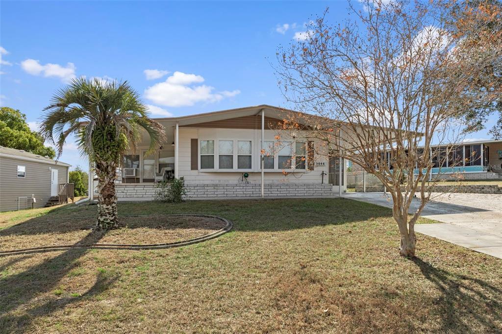 Picture of 9046 Central Avenue, Brooksville, FL 34613