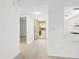 Picture of 5208 Wedgewood Lane Unit 75, Sarasota, FL 34235