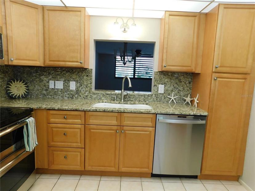 Picture of 302 Spring Lakes Blvd Unit 302, Bradenton FL 34210