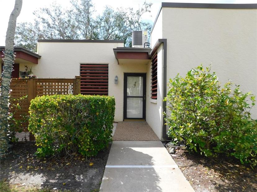 Picture of 302 Spring Lakes Blvd Unit 302, Bradenton FL 34210