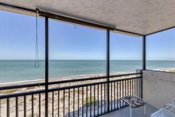 Picture of 629 Alhambra Road Unit 704, Venice, FL 34285
