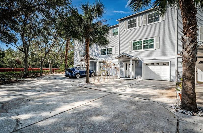 Picture of 514 Ryans Woods Lane, Palm Harbor FL 34683