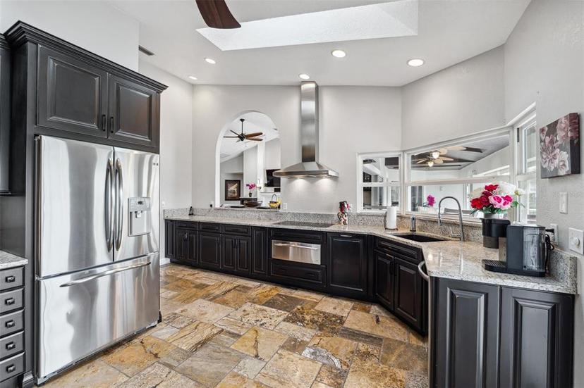 Picture of 224 7Th Street E, Tierra Verde FL 33715