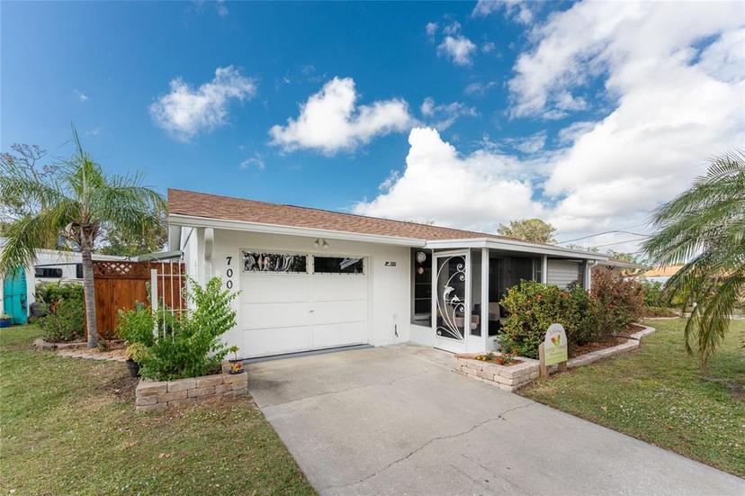 Picture of 700 Curtis Boulevard, Englewood FL 34223