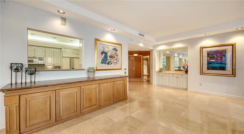 Picture of 435 L Ambiance Drive Unit M408, Longboat Key FL 34228