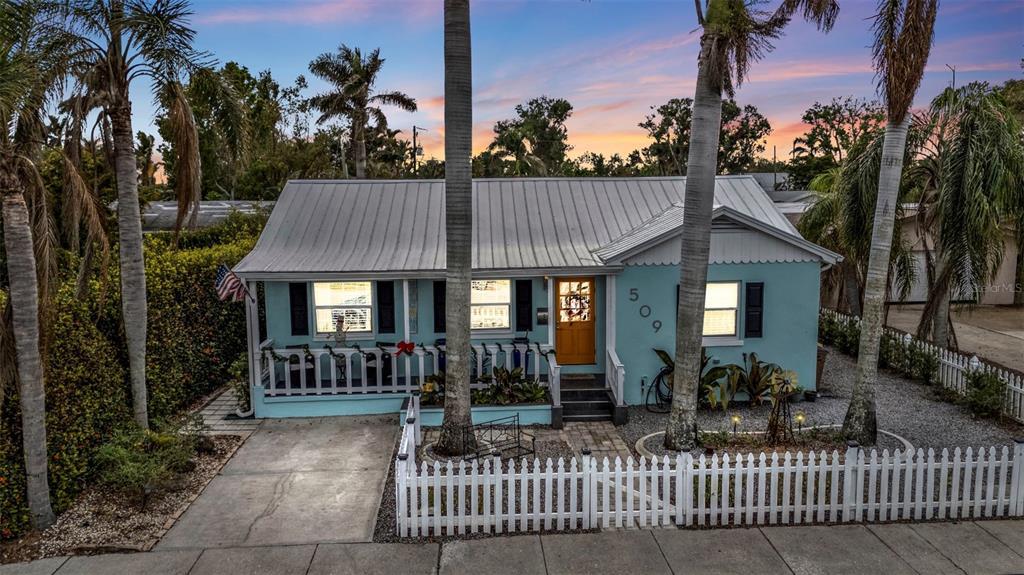 Picture of 509 W Olympia Avenue, Punta Gorda, FL 33950