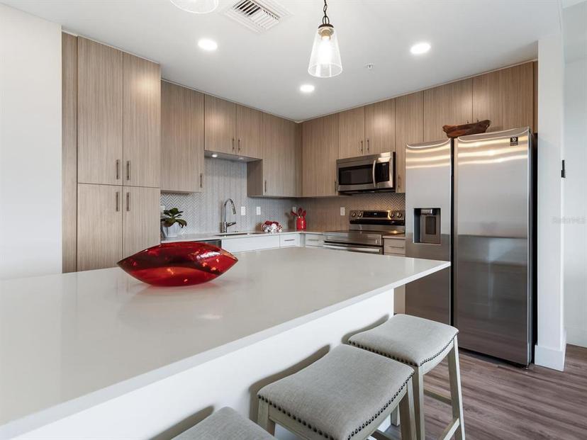 Picture of 1709 N Tamiami Trail Unit A421, Sarasota FL 34234