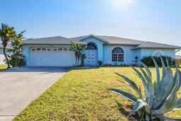 Picture of 9131 Berendo Avenue, Englewood, FL 34224