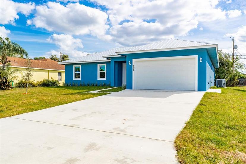Picture of 942 SW Jaslo Avenue, Port Saint Lucie FL 34953