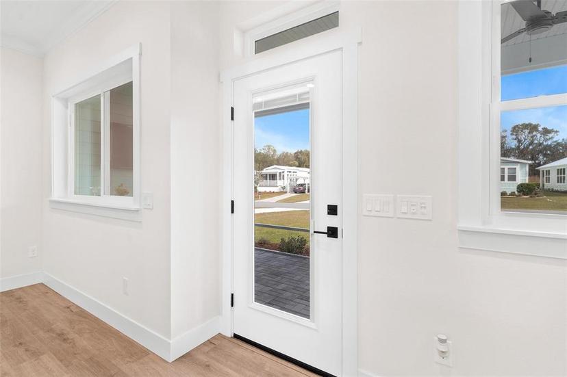 Picture of 12071 Lakeshore Way, Oxford FL 34484