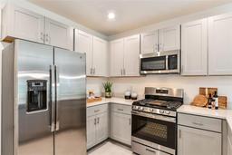 Picture of 5807 Laurelcrest Glen, Palmetto, FL 34221