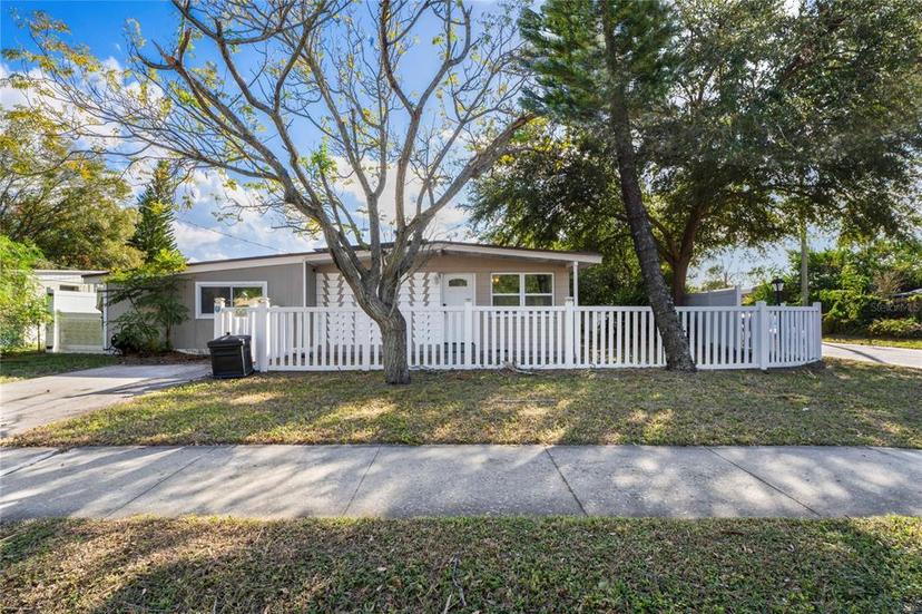 Picture of 4016 W Mango Avenue, Tampa FL 33616