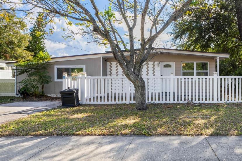 Picture of 4016 W Mango Avenue, Tampa FL 33616