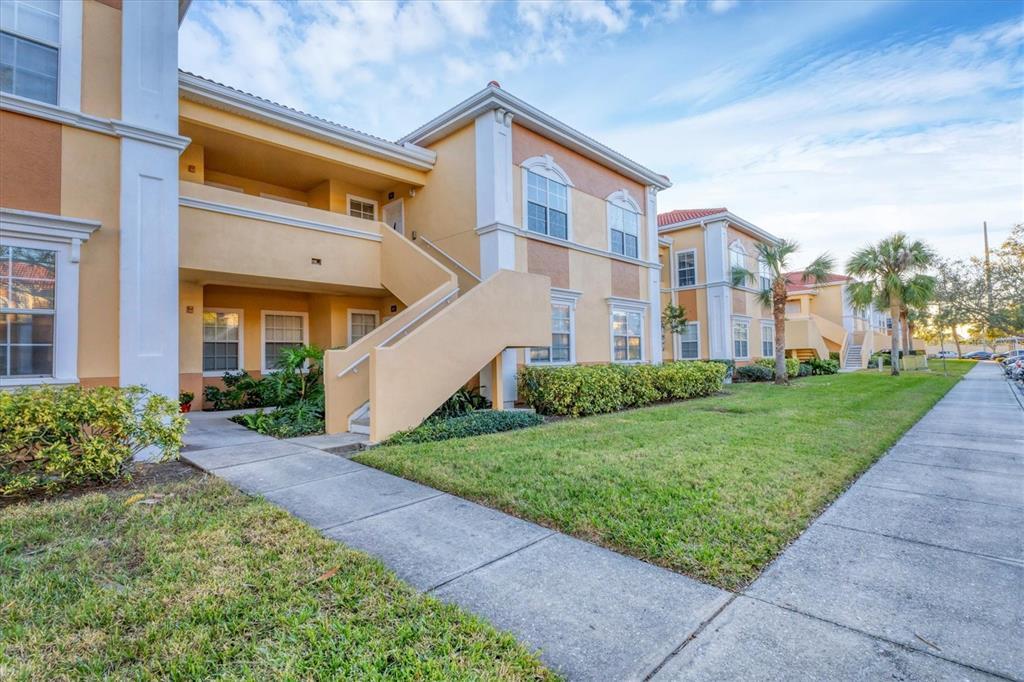 Picture of 1130 Villagio Circle Unit 203, Sarasota, FL 34237