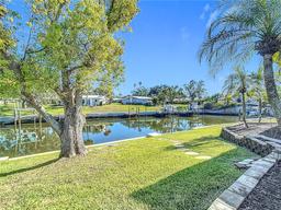 Picture of 4 Windsor Drive, Englewood, FL 34223
