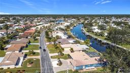 Picture of 4 Windsor Drive, Englewood, FL 34223