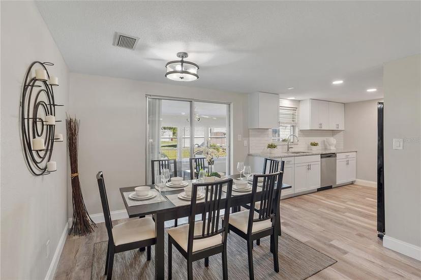 Picture of 1200 Laurel Avenue, Venice FL 34285