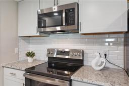 Picture of 1200 Laurel Avenue, Venice, FL 34285