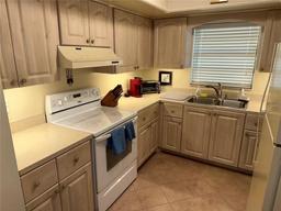 Picture of 3645 Longmeadow Unit 31, Sarasota, FL 34235