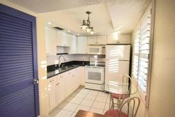 Picture of 920 Virginia Street Unit 204, Dunedin, FL 34698
