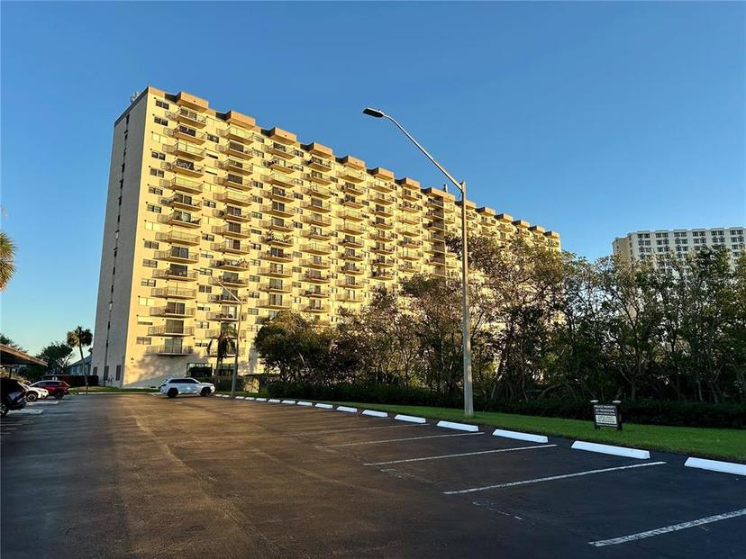 Picture of 7050 Sunset Drive S Unit 1507, South Pasadena FL 33707