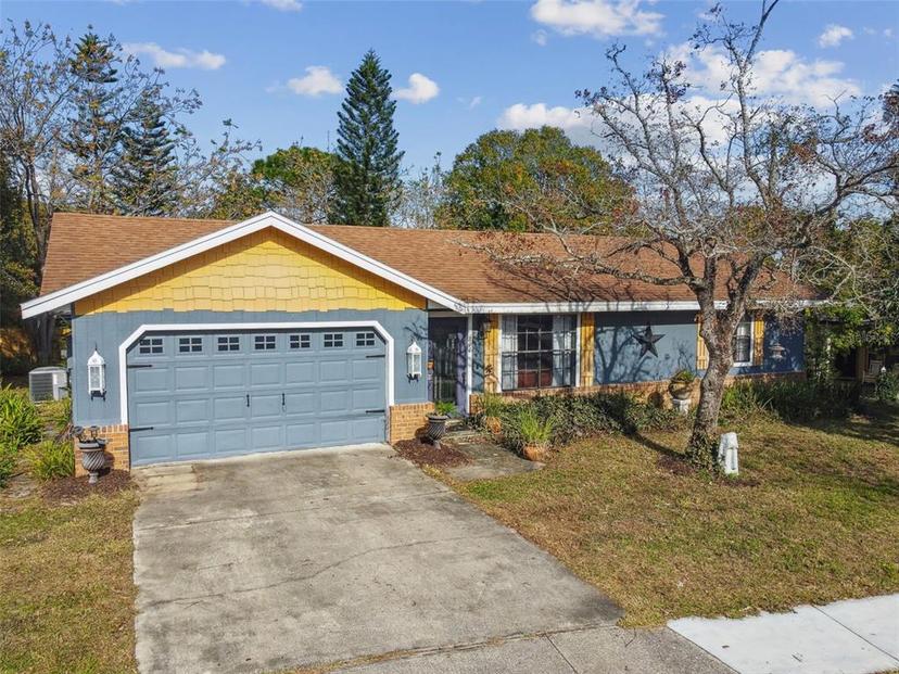 Picture of 800 Lighthouse Cove, Sanford FL 32773