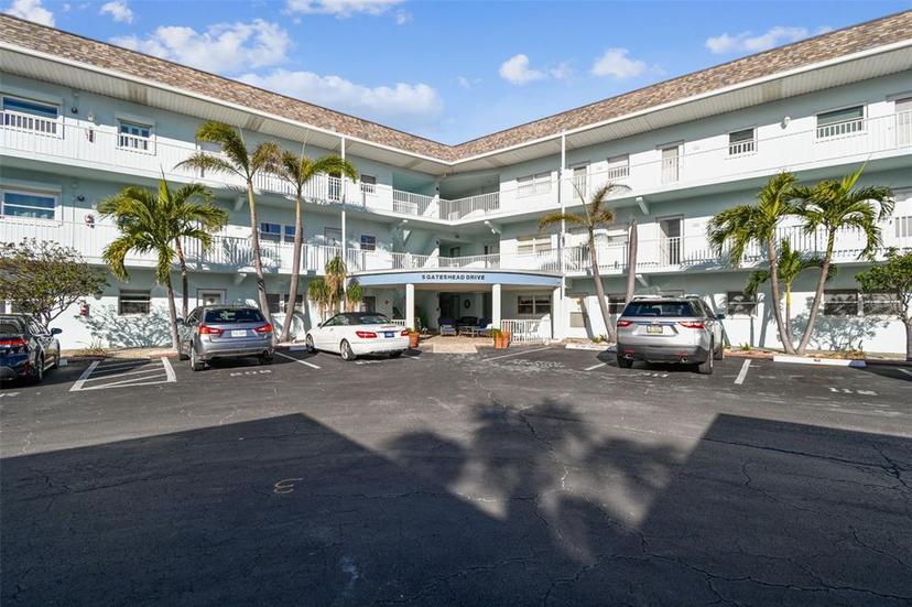Picture of 5 Gateshead Drive Unit 203, Dunedin FL 34698