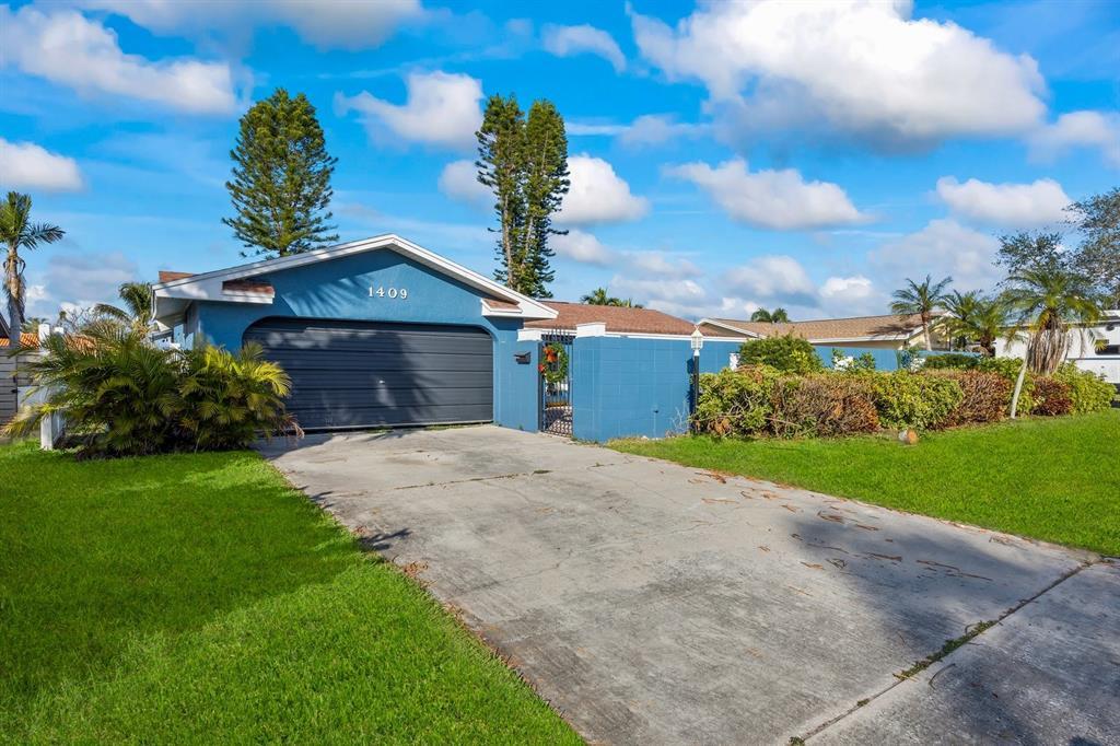 Picture of 1409 NE 49Th Avenue Ne, St Petersburg, FL 33703