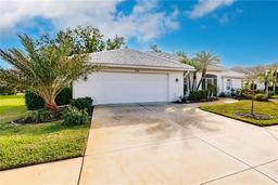 Picture of 728 Thistlelake Drive, Venice, FL 34293