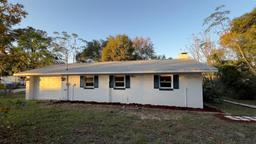 Picture of 26221 SE 159Th Lane, Umatilla, FL 32784