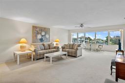 Picture of 1365 Snell Isle Blvd Ne Unit 3B, St Petersburg, FL 33704