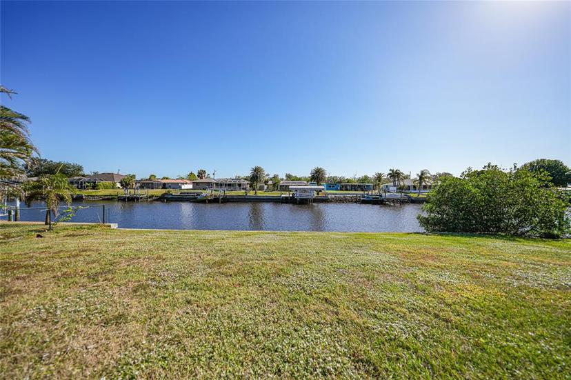Picture of 521 W Tarpon Boulevard Nw, Port Charlotte FL 33952
