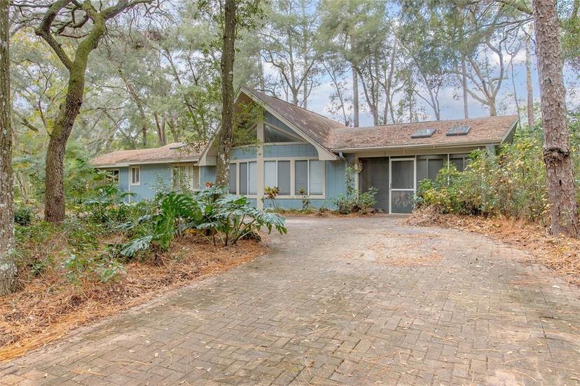 Picture of 855 E Church Street, Deland FL 32724