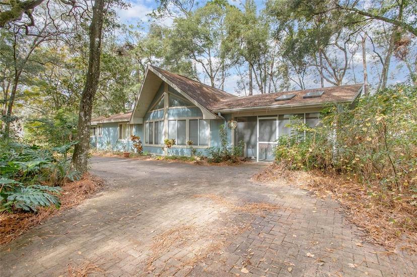 Picture of 855 E Church Street, Deland FL 32724