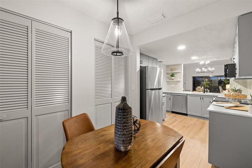 Picture of 6211 Timber Lake Drive Unit B8, Sarasota FL 34243