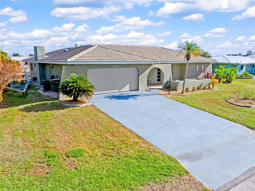 Picture of 138 Peckham Street Sw, Port Charlotte FL 33952