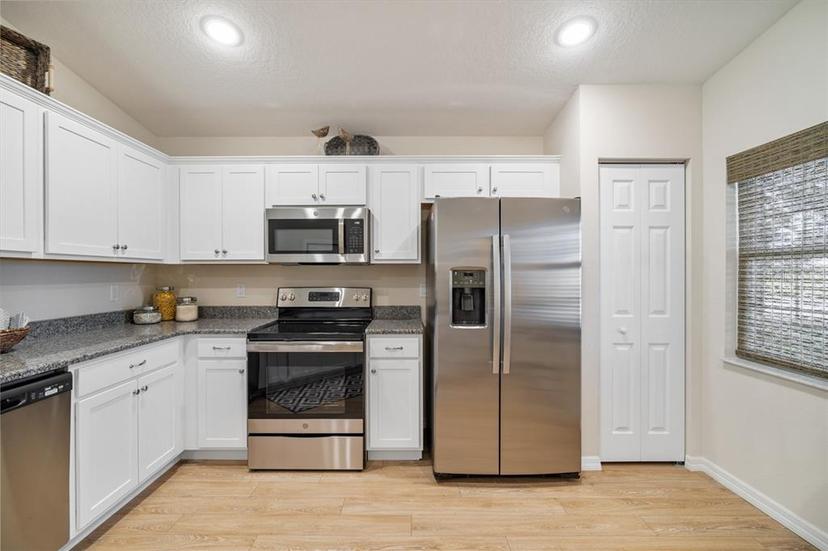Picture of 10403 S Drew Bryant Circle, Floral City FL 34436