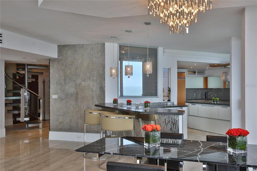 Picture of 1211 Gulf Of Mexico Drive Unit 910, Longboat Key FL 34228
