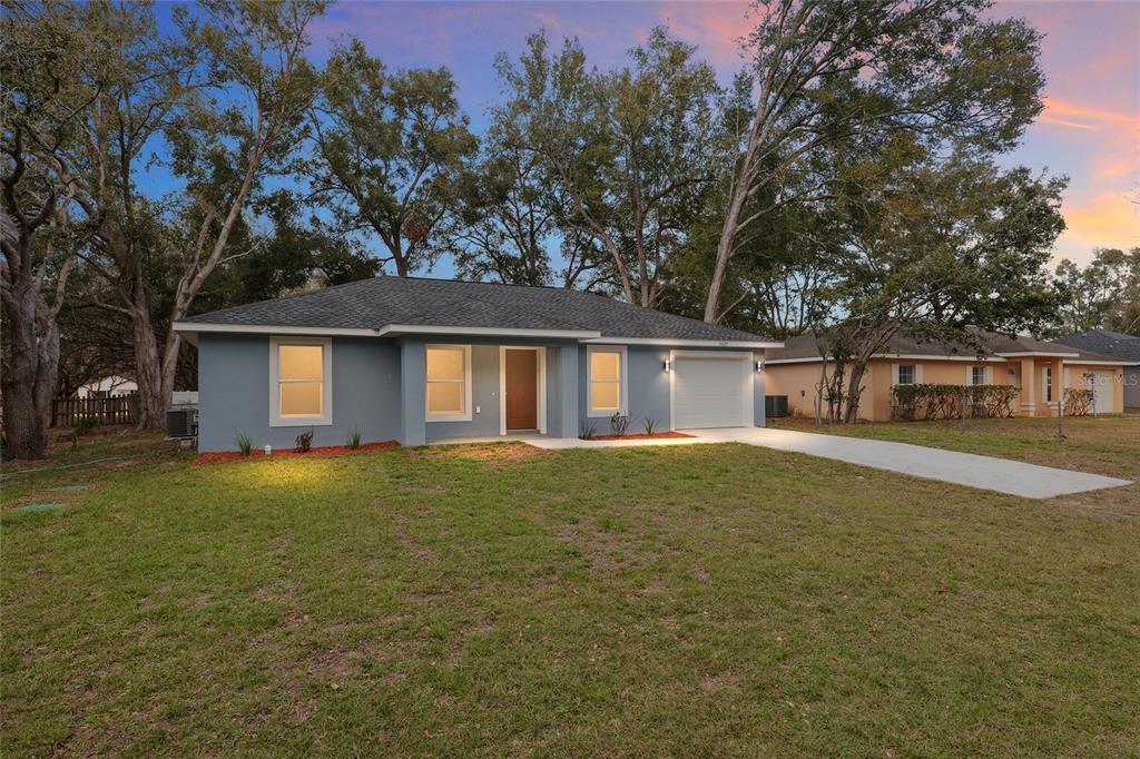 Picture of 10162 SW 137 Avenue, Dunnellon, FL 34432