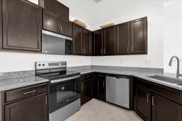 Picture of 375 Sequoia Drive, Lake Wales, FL 33859