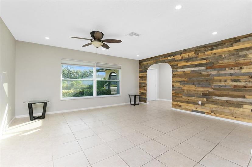 Picture of 1190 Victoria Ave Nw, Port Charlotte FL 33948