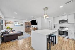 Picture of 1558 13Th Street S, St Petersburg, FL 33705